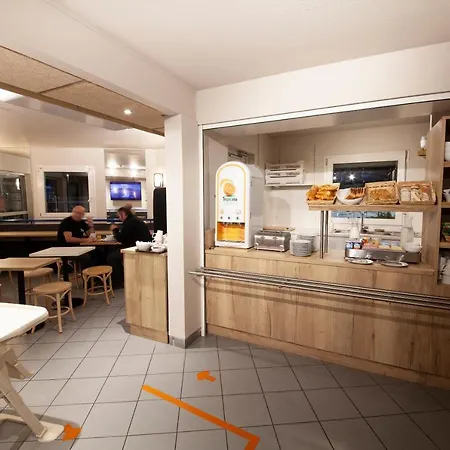 Kyriad Direct Clermont Ferrand Nord