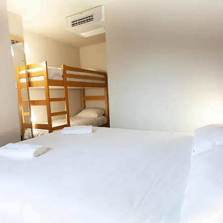 Kyriad Direct Clermont Ferrand Nord 2*