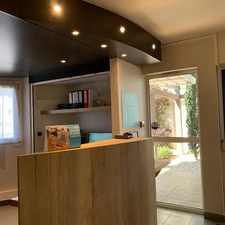 Kyriad Direct Clermont Ferrand Nord 2* Gerzat