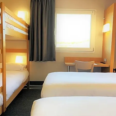 ホテル Kyriad Direct Clermont Ferrand Nord 2*