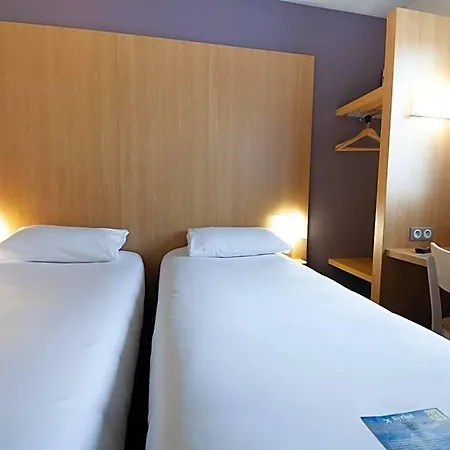 Kyriad Direct Clermont Ferrand Nord